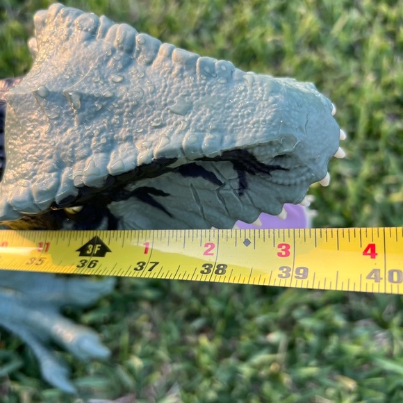 Jurassic Park Giganotosaurus - Picture 11 of 14